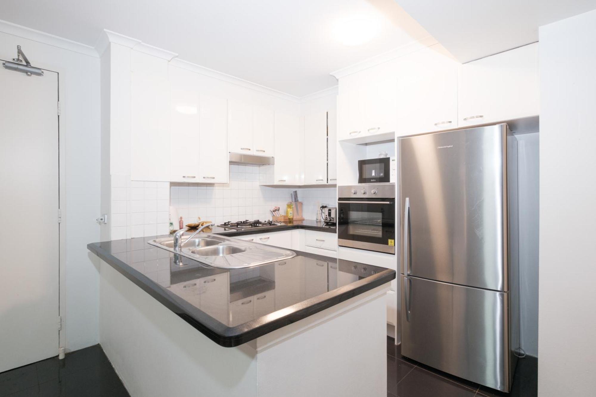 Fantastic 3br With Parking & Darling Harbour - 10 Mins Walk * Sydney
