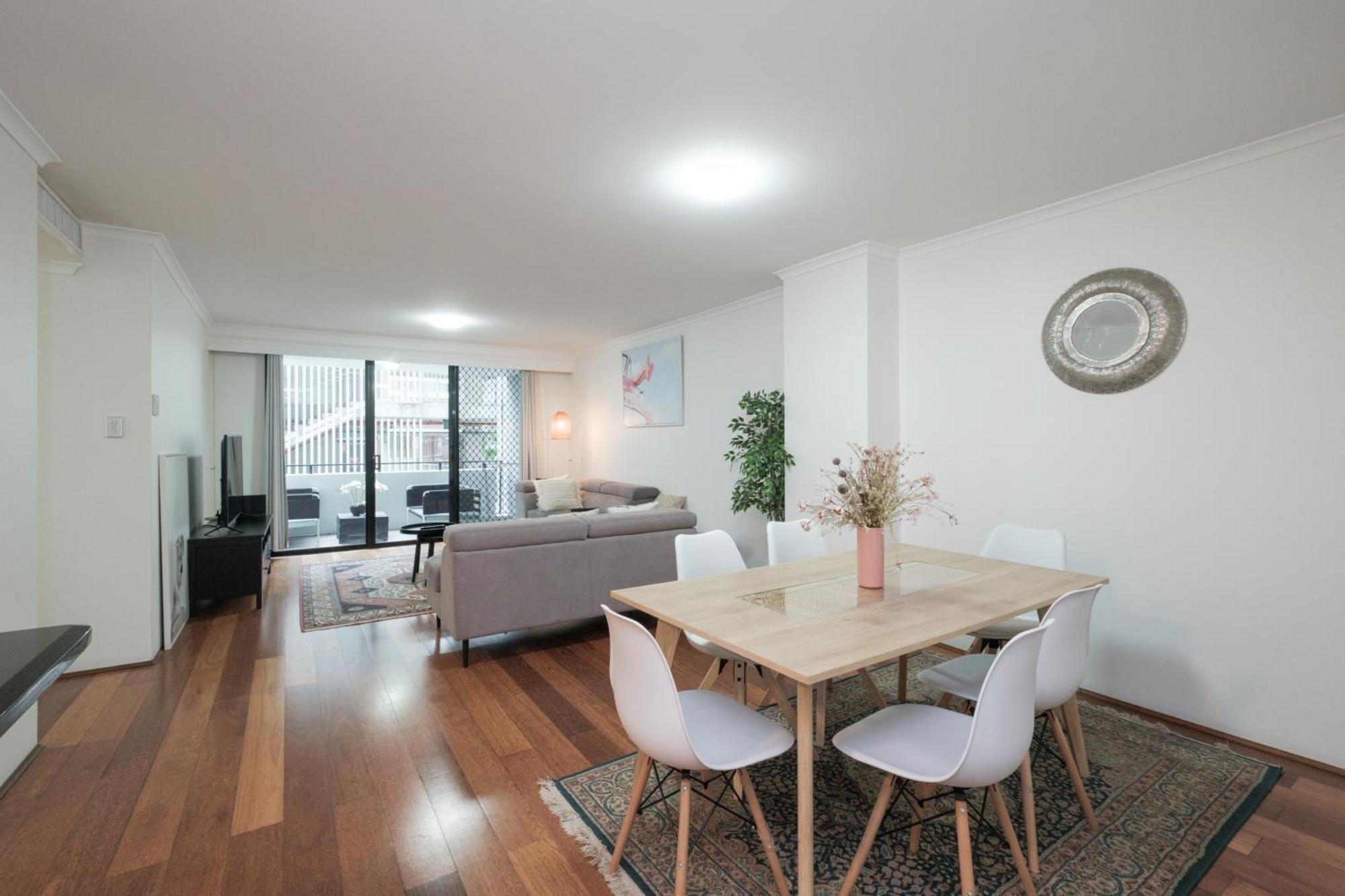 Fantastic 3br With Parking & Darling Harbour - 10 Mins Walk * Sydney